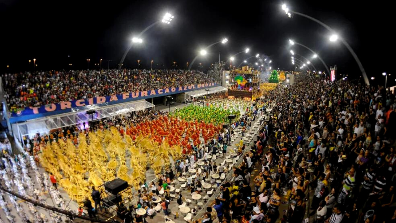 "Os Encantos Turísticos do Brasil durante o Carnaval"